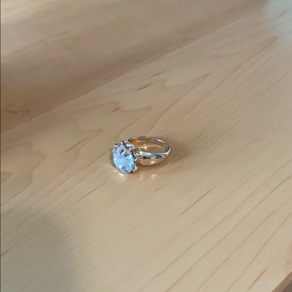 ring - Picture 2 of 5